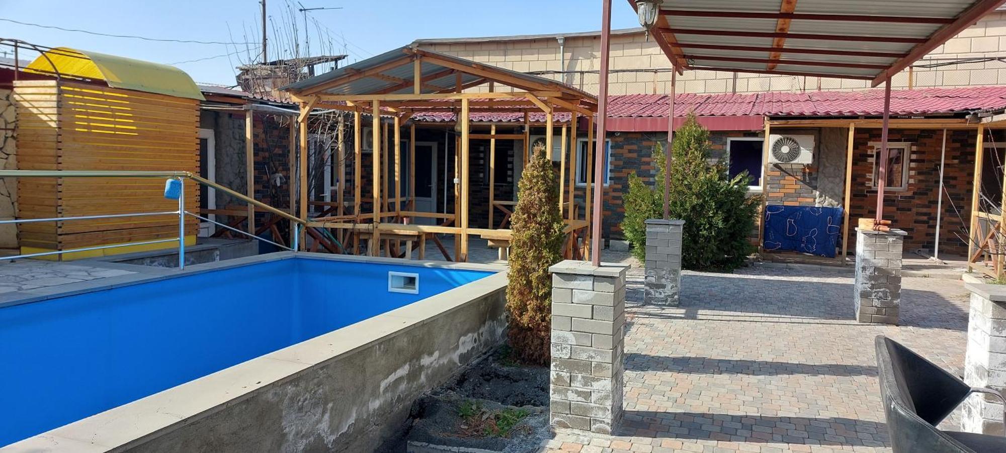 Arba Hotel Jerevan Exteriör bild